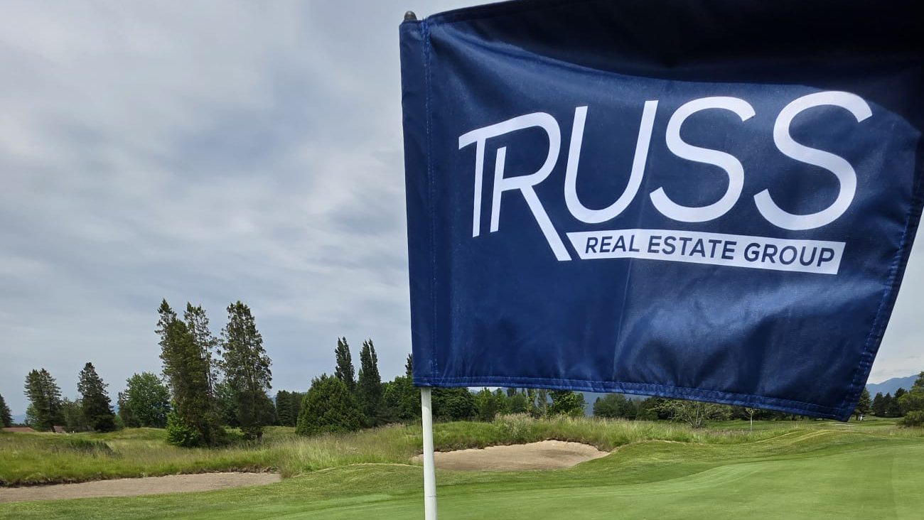 Truss Real Estate Group Proudly Sponsors Hole 17 at the RE/MAX Sabre Realty Golf Tournament